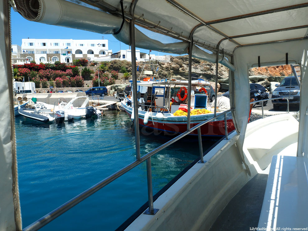 Καραβάκι για την παραλία Κάτεργο στη Φολέγανδρο