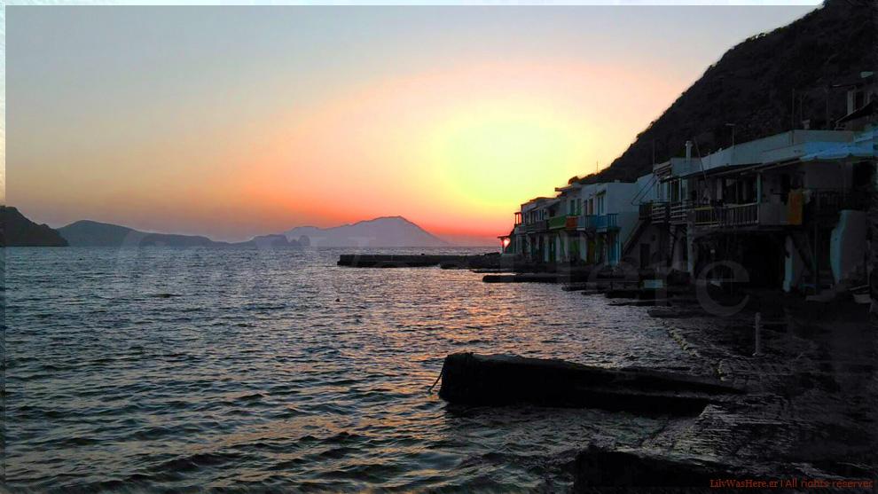 Κλήμα Μήλος ηλιοβασίλεμα - Milos Klima sunset