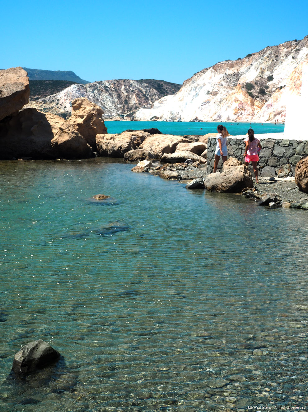 Φυριπλάκα παραλία Μήλος - Milos Firiplaka beach