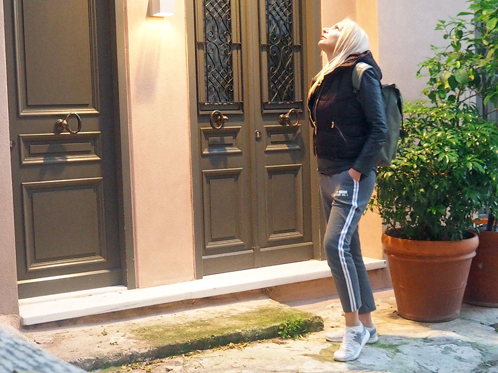 Feet on the ground, eyes at the sky