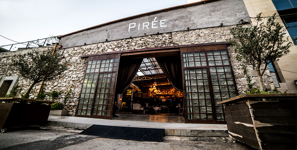 Στο Piree του Πειραιά για ποτό