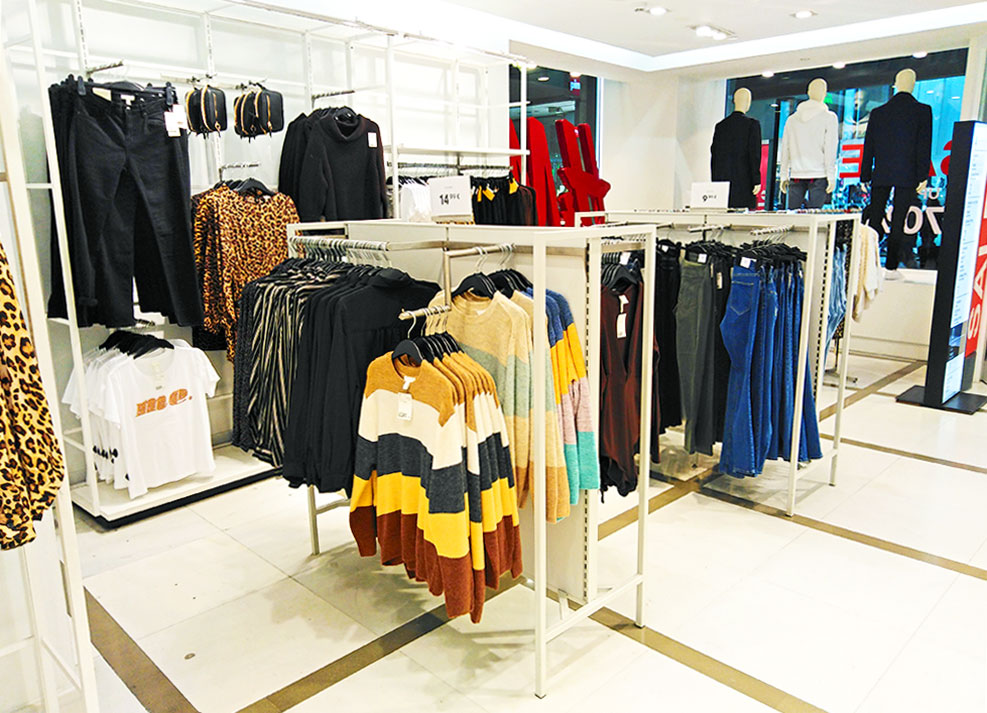 Ρούχα - Αγορές - Ψώνια - Εκπτώσεις