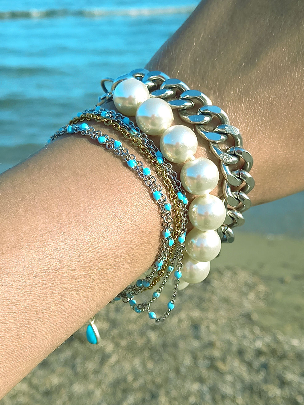 Summer bracelets, sea and beach jewelry
