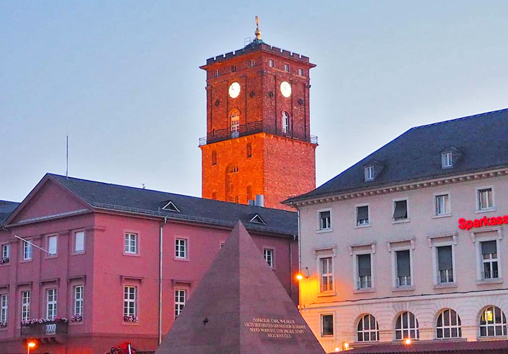 Karlsruhe's Pyramid | Marktplatz